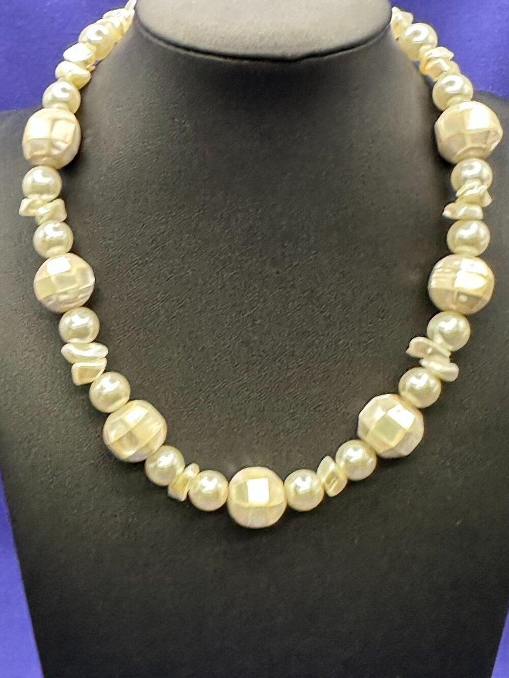 VTG Karla Jordan Mother of Pearl Choker Necklace